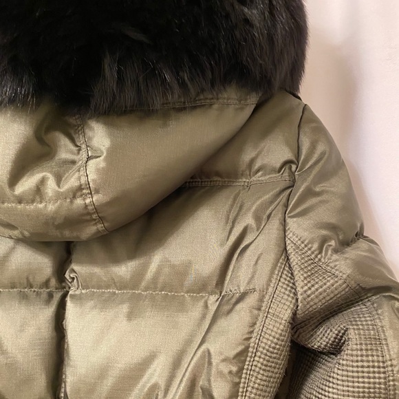 Burberry Puffer Coat - Picture 4 of 12